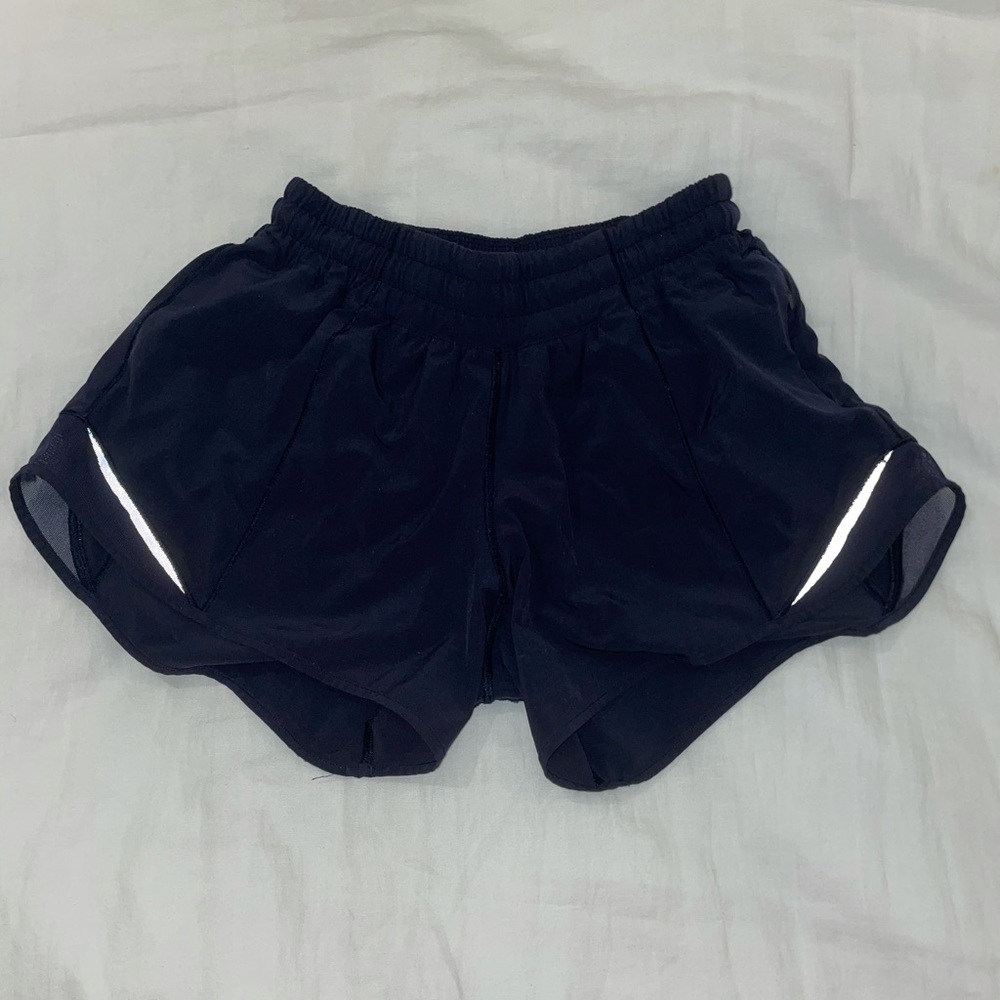 NAVY lulu lemon 4’ shorts